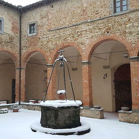 Santa Maria Della Pace Bed & Breakfast Montespertoli Bagian luar foto